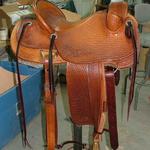 Rancher - full bskt wv, mule hide, straight-back, oak leaves, floral, strrp lthrs out, back cinch